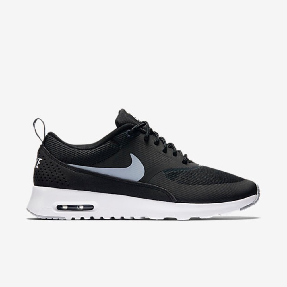 NIKE AIR MAX - THEAS 8.5